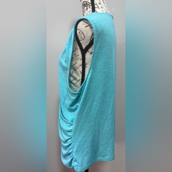 👚 Athleta Cotton V-Neck Short Sleeve Top - Turquoise, Size XL 🌟 - Picture 3 of 7